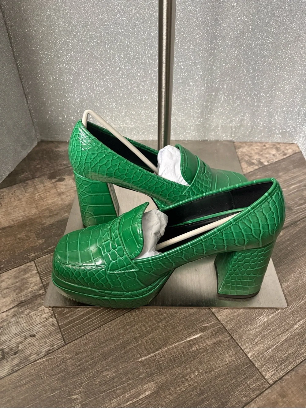 Fashion to Figure Emerald Green Croc-Embossed Loafers - Picture 3 of 6